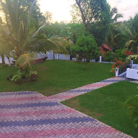 Villa Shanaya Hikkaduwa Esterno foto