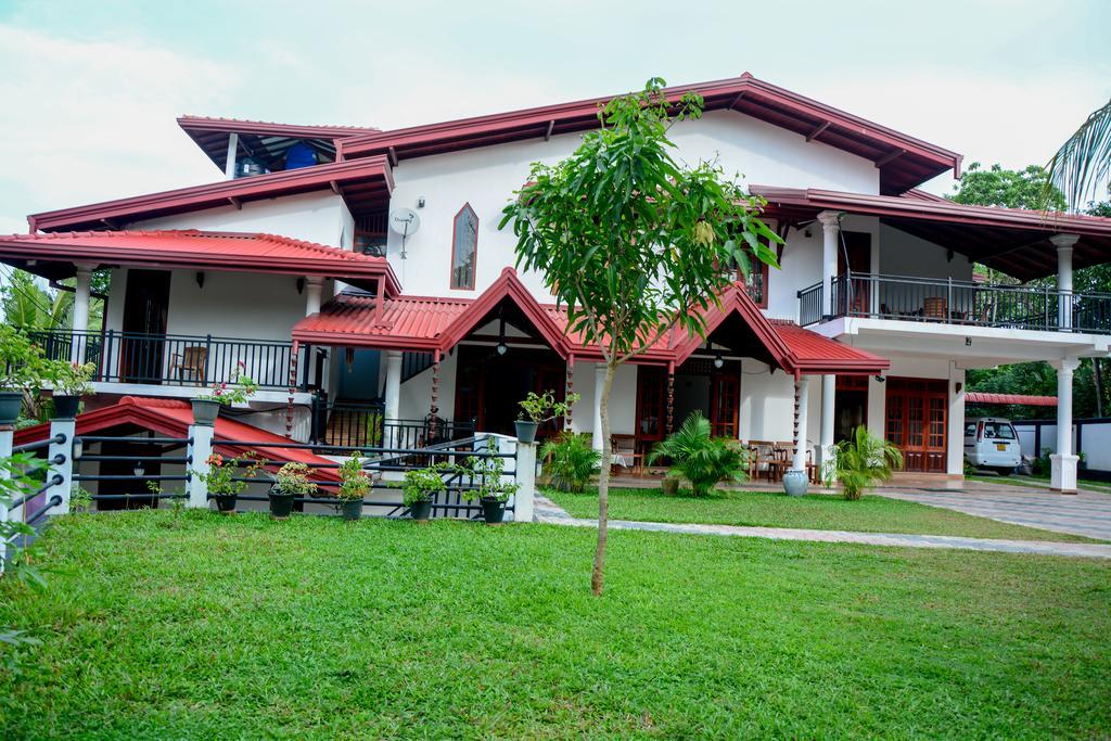 Villa Shanaya Hikkaduwa Esterno foto